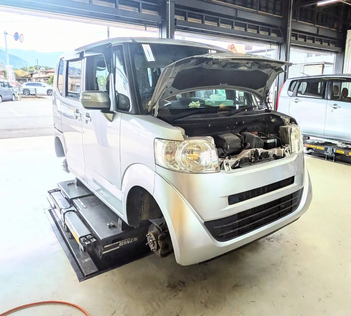 アクトジャパン（株）（車検） - プリウス 11年目の車検は10万キロ超え