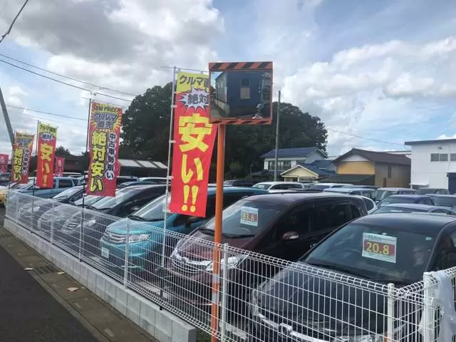 軽自動車からミニバンまで幅広く展示しております。お気に入りの1台をお届けいたします！