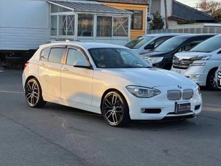 アニメショート BMW 1シリーズ 116i DBA-1A16 右へッドライト