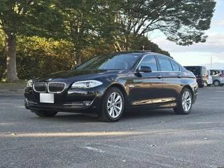 BMW5シリーズ盗難防止システム　ナビ　クルコンの画像