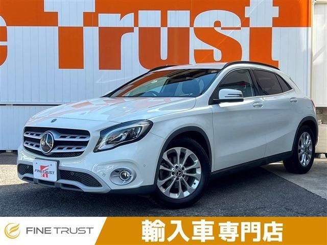 メルセデス・ベンツ GLAクラス GLA180 | カープレミア