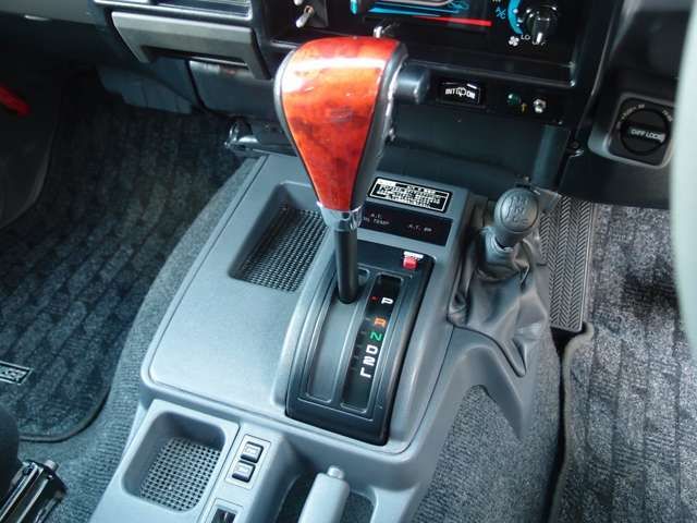 トヨタ ランドクルーザー 70 3ドア4.2ディーゼルZX FRPトップ4WD 