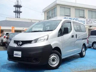 ニッサンNV200バネットバンバックモニター　AUX接続　キーレスの画像