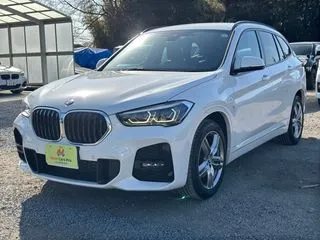 BMWX1追従クルコン　置充電　パワーシートの画像