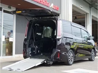 トヨタエスクァイア車検 2年付 トヨタセーフティセンスの画像