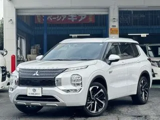 ミツビシアウトランダーワンオーナー車　全方位モニター　純正ナビの画像