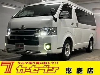 トヨタハイエースワゴン寒冷地仕様 ベッドキット 新品スタッドレスの画像