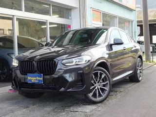 BMWX4禁煙車 ブラックキドニーグリル 360カメラの画像