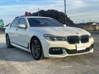 BMW7シリーズサンルーフ/ヘットアップディスプレイの画像