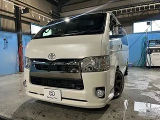 トヨタハイエースバンワンオーナー車　RAYS18インチAW　禁煙車の画像