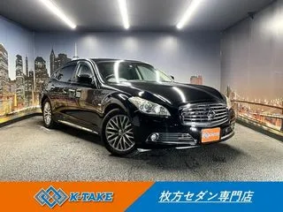 ニッサンシーマ禁煙車 黒本革 純正HDDナビ バックカメラの画像