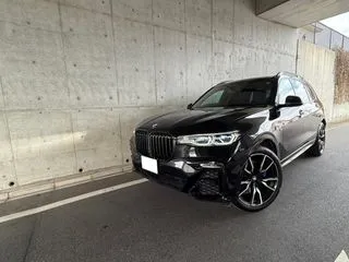 BMWX7スカイラウンジSR　リアエンター ハーマンの画像