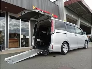 トヨタノア車検 2年付の画像