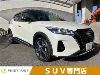 ニッサンキックス純正9型ナビ 全方位カメラ 禁煙車 衝突軽減の画像