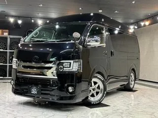 トヨタハイエースバン全塗装/新品パーツカスタム/車中泊の画像