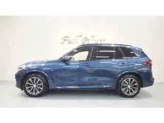 BMWX5パノラマガラスサンルーフ　マッサージ付の画像