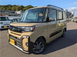 ダイハツタント届出済未使用車　衝突軽減ブレーキ　禁煙車の画像