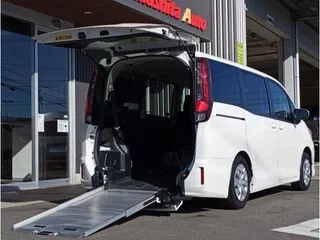 トヨタノア車検　2年　バックカメラ　ETC　パワスラの画像