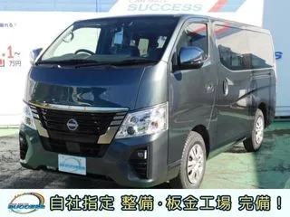 ニッサンキャラバンバン禁煙車・スマートキー・LED/0540緑の画像