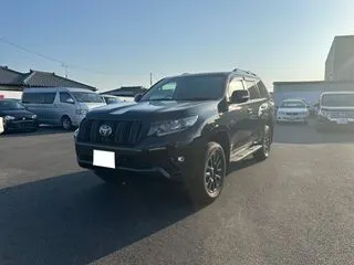 トヨタランドクルーザープラド純正ナビ　パノラマカメラの画像