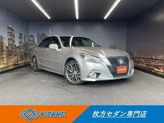 トヨタクラウン禁煙車 黒革シート メーカーナビ クルコンの画像