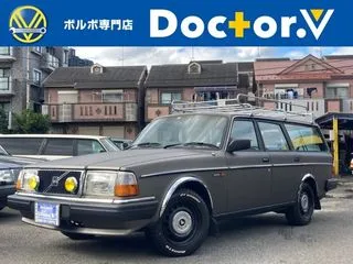 ボルボ240当店買取　シートキット　社外CD　保証付の画像