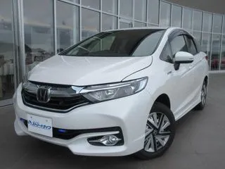 ホンダシャトルHYBRID HondaSENSING 4WDの画像