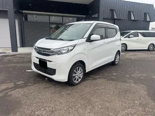 ミツビシeKワゴン未使用車の画像