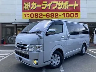 トヨタハイエースバン寒冷地仕様・コートテクトフロントガラスの画像