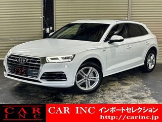 アウディQ5マトリクスLED　バーチャルコックピットの画像