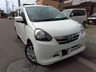 ダイハツミライースナビ バックカメラの画像