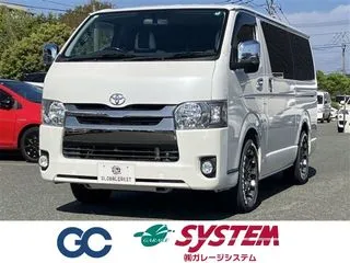 トヨタレジアスワゴングッドイヤーホワイトレタータイヤの画像