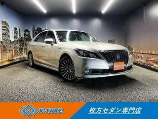 トヨタクラウンマジェスタ禁煙車 後期型 黒本革シート 純正SDナビの画像