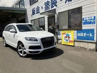 アウディQ7純ナビBカメ7人 車高調 純20インチの画像