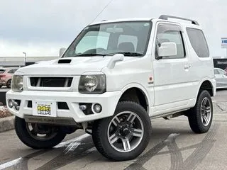 マツダAZ-オフロードリフトアップ ナビ AWサマータイヤ車載の画像