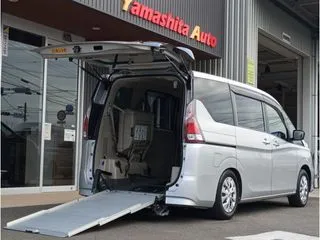 ニッサンセレナ車検 2年付　クルーズコントロールの画像