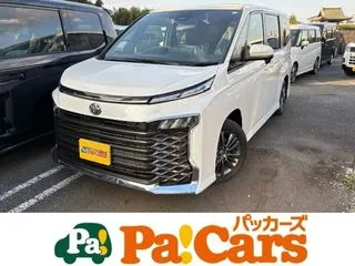 トヨタヴォクシー登録済未使用車　衝突軽減ブレーキ　禁煙車の画像