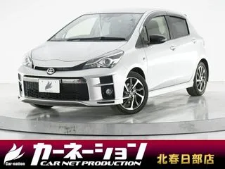 トヨタヴィッツ5MT 純正ナビ セーフティセンス 純正16AWの画像