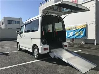 ダイハツアトレーワゴン衝突被害軽減ブレーキ　リヤシート付4人乗の画像