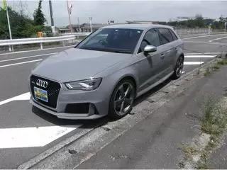 アウディRS3スポーツバック車検令和5年4月/禁煙車の画像