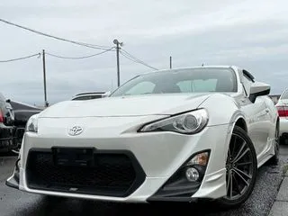 トヨタ86TRD4本出しマフラーTRDフルエアロの画像