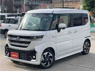 スズキスペーシア届出済未使用車　8インチナビ　リアカメラの画像