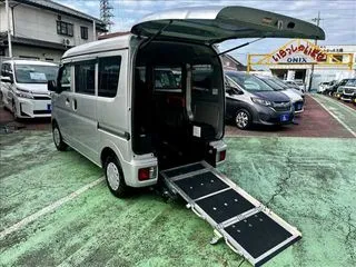 スズキエブリイバン電動ウィンチ　手すり補助シート付の画像