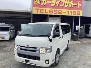 トヨタハイエースバン5型　4WD　GLパッケージ仕様　9人乗りの画像