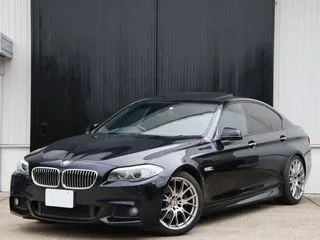 BMW5シリーズM5仕様　レムス4本出しマフラー レイズ19AWの画像