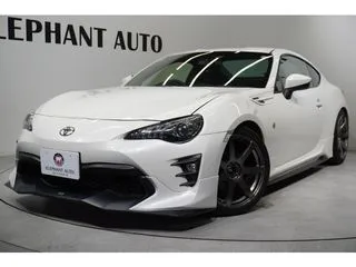 トヨタ86ユーザー買取車6MTTRDエアロ社外AW車高調の画像
