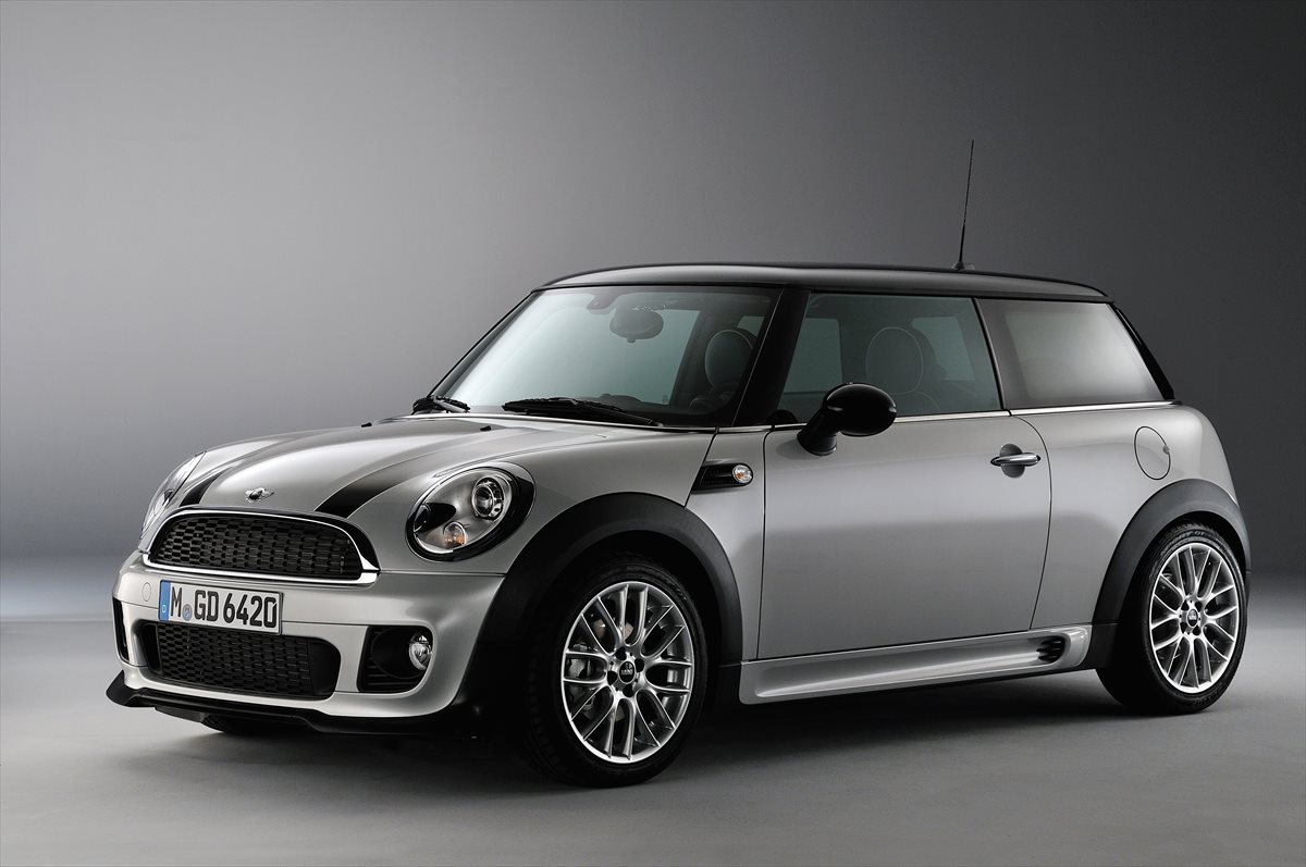 MINI（ミニ）の車検費用の相場はいくら？車検前にチェックしたい注意事項まとめ【2023年版】 | カーライフを賢く楽しむ, クルマの点検・車検 |  カープレミアマガジン